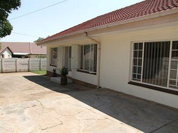 Kempton Park Country Lodge Johannesburg Ngoại thất bức ảnh