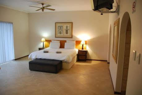 Kempton Park Country Lodge Johannesburg Ngoại thất bức ảnh
