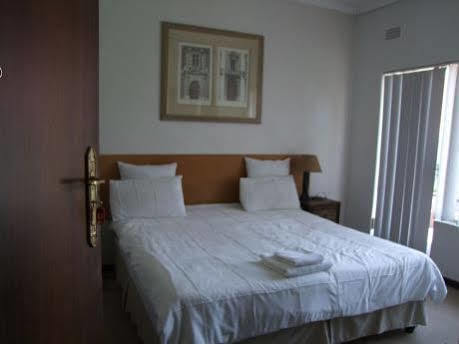 Kempton Park Country Lodge Johannesburg Ngoại thất bức ảnh